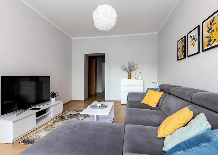 Marina Comfort By Bookinghost Appartement