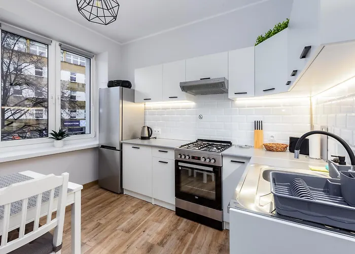 Marina Comfort By Bookinghost